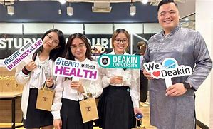 Deakin Là Ai Ở Mỹ Là Ai Ạ